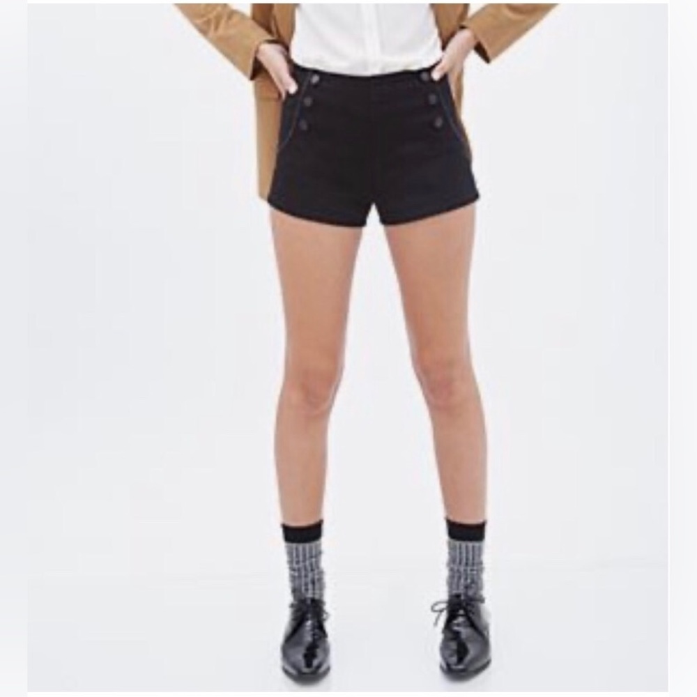 Aritzia Talula size 00 black short - Picture 2 of 15